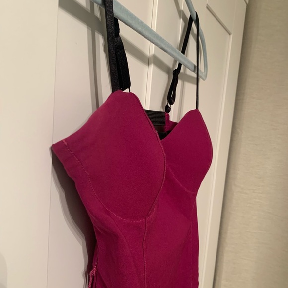 GUESS maroon mini dress - Picture 2 of 8